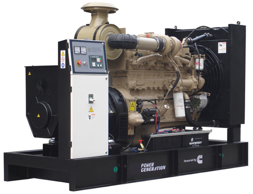 Автоматически CUMMINS дизельный генератор устанавливает 300KVA / 240KW номинальной мощности над защитой скорости